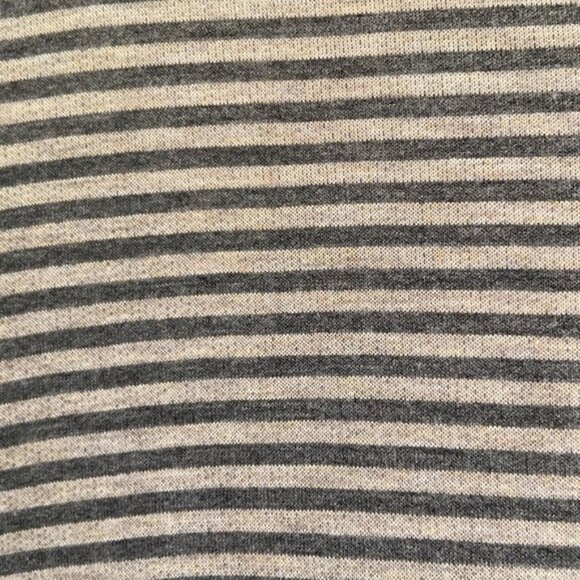 Women’s T shirt dress by Elan w/POCKETS NWT Size Med Dark and Light Gray… - Picture 4 of 5